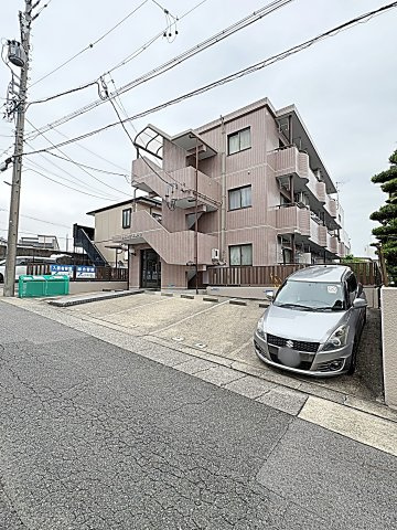 ヒルトップ平和ヶ丘の外観|落ち着いた雰囲気の外観です