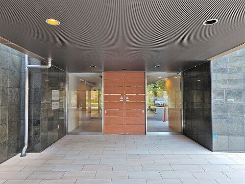 ベレーサ鶴舞公園のエントランス|エントランス