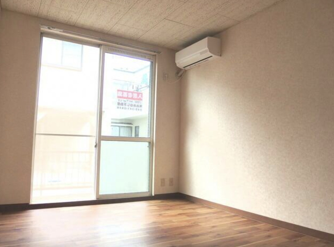 サンコーポの居間・リビング