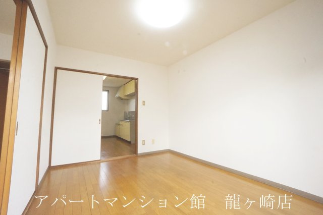 グランドールUⅡの居間・リビング