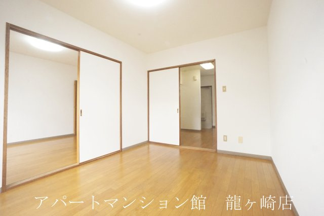 グランドールUⅡの居間・リビング