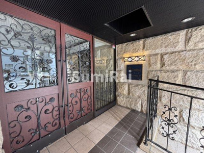 【エントランス】 | プレサンス三宮花時計前