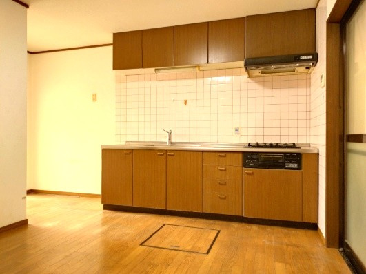 西宮市西波止町　中古戸建のキッチン