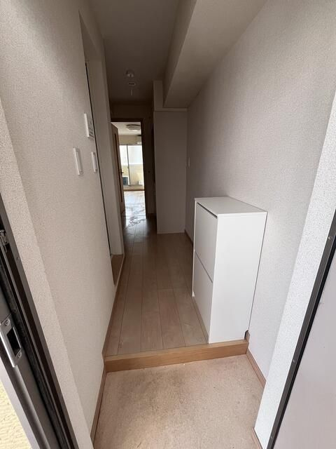 ワイズ横浜上大岡の玄関