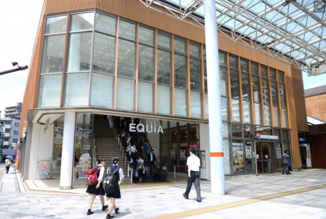 メゾン・ド・エモックの周辺