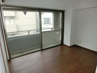 【洋室】 | サンロイヤルハイツ