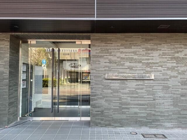 メイクスデザイン横浜蒔田のエントランス