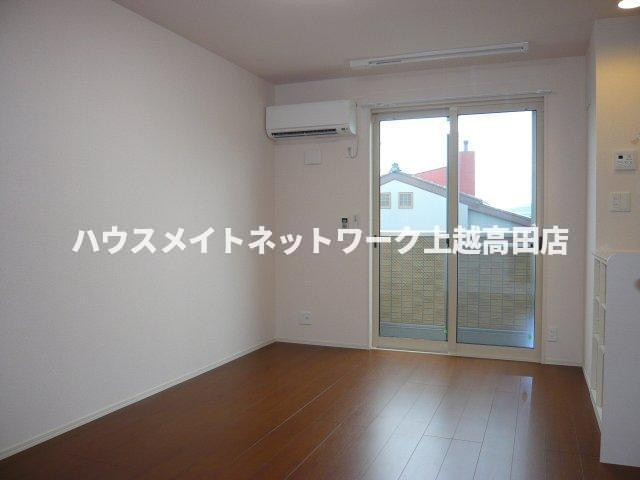 アヴニール シャトーの居間・リビング|ＬＤＫ