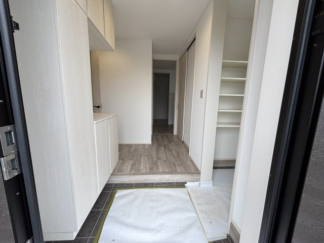 土浦市おおつ野8丁目　戸建の玄関