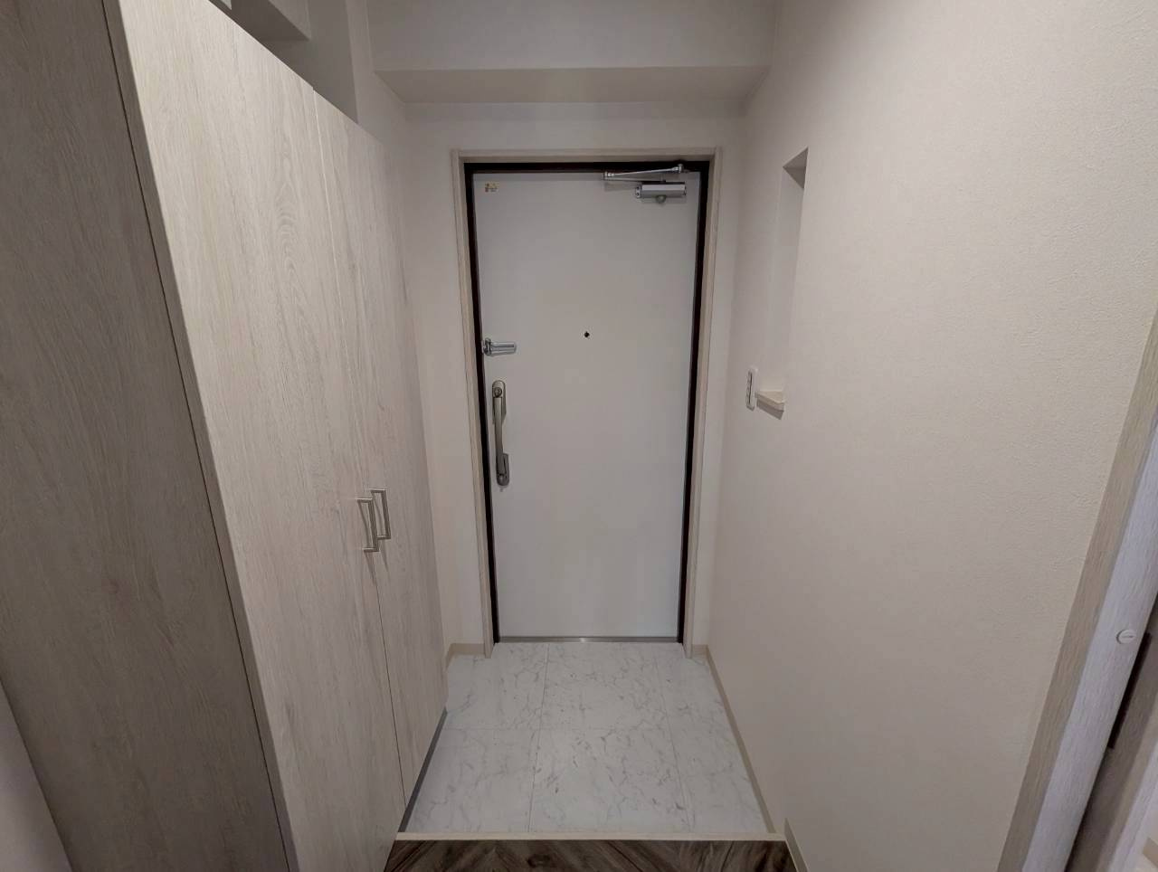 グランジュテ寺畑の玄関