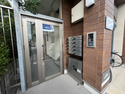 【エントランス】 | レーヴ