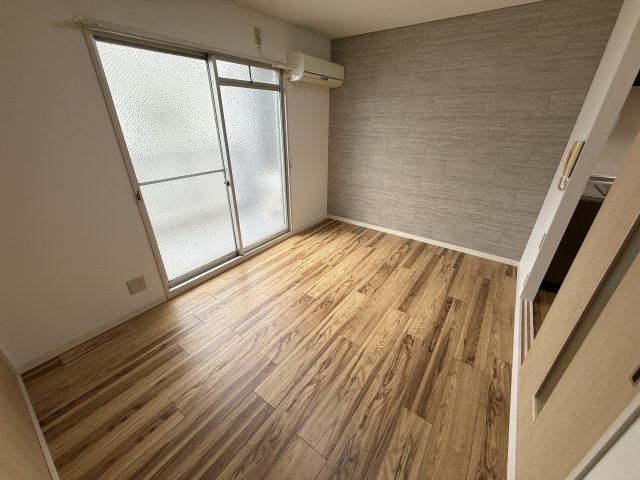 ルミナス野山の寝室