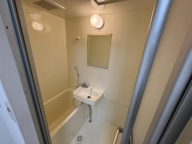 ルミナス野山の浴室