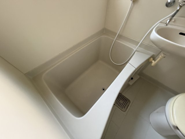 河南ハイツの浴室