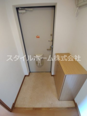 【玄関】 | カーサ・ノーブル | イメージ写真です。