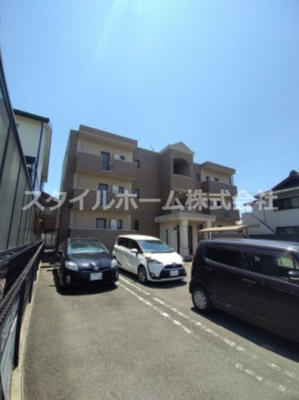 【外観】 | カーサ・ノーブル | 外はこのようになっています