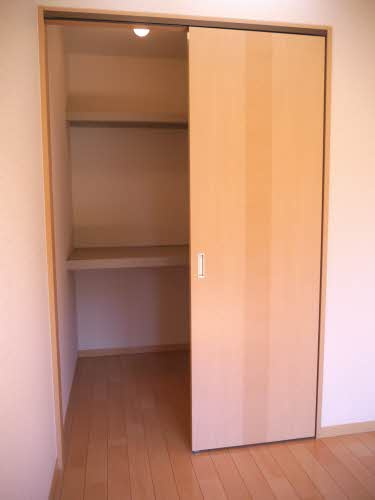 エバーグリーン桜町 B棟の収納|収納スペース豊富です☆