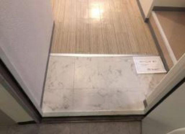 タウンハイツ銀座の玄関