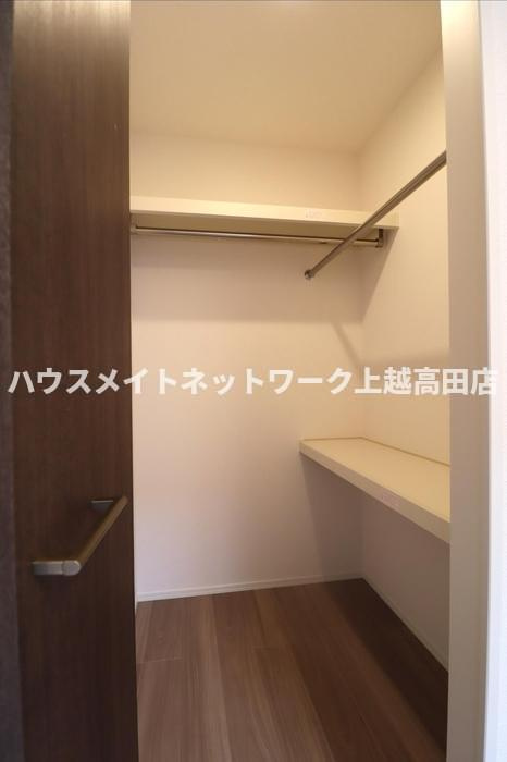 ノーブル スクエア Ｃの収納|ウォークインクローゼット