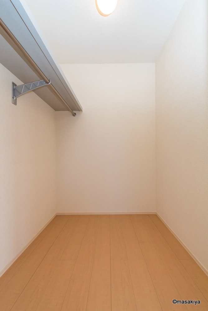 メゾン・ド・ポミエの収納|ウォークインクローゼット