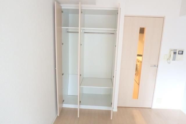 ドゥーエ新富町の収納