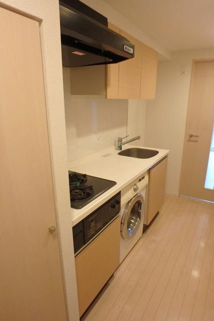 ドゥーエ新富町のキッチン