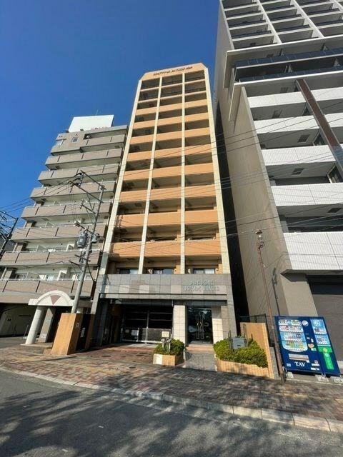 ピュアドームベイサイド博多の外観