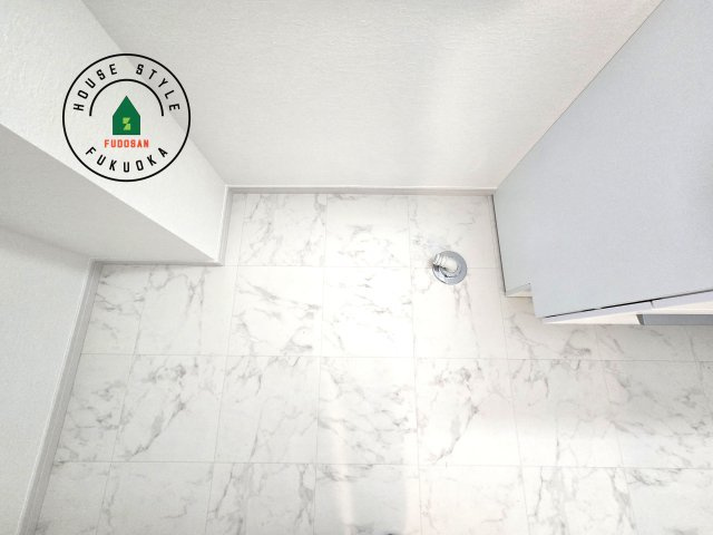 福岡市東区千早1丁目第2-2棟(1号棟)の内観：施工例|ランドリースペースとなります。広々して有効的にご使用できます。 