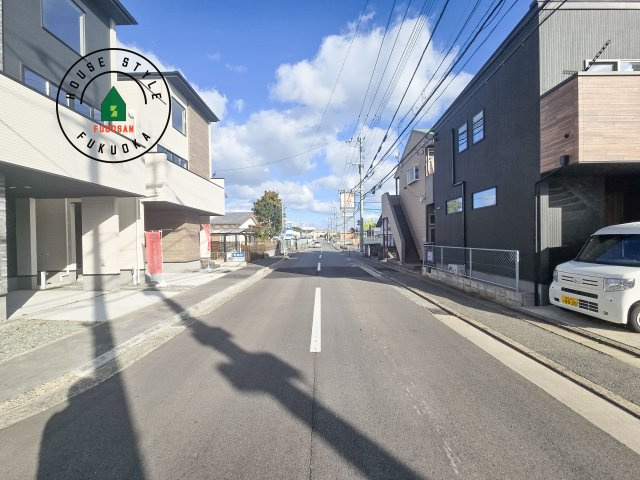 福岡市西区小戸3丁目第4-3棟(2号棟)の前面道路含む現地写真|前面道路です。