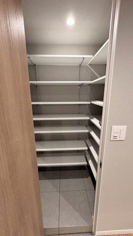 【収納】 | ★仲介手数料無料★HarumiアイランドトリトンスクエアView Tower(フルリノベーション済み）