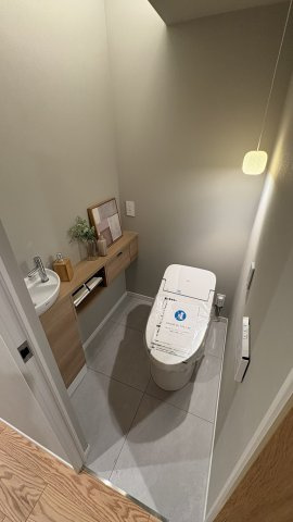 【トイレ】 | ★仲介手数料無料★HarumiアイランドトリトンスクエアView Tower(フルリノベーション済み）