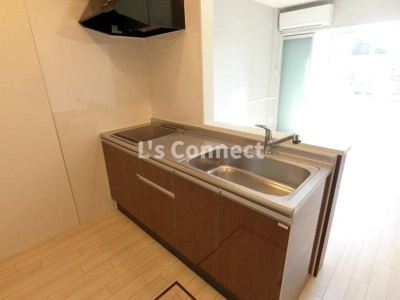 【キッチン】 | メルヴェーユ黒須Ⅷ | ２口ＩＨヒーターのシステムキッチン。