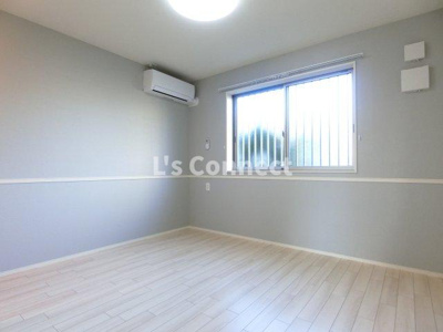 【内装】 | メルヴェーユ黒須Ⅷ | 洋室にもエアコン付き。