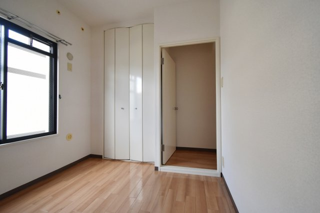 グリーンビュー1号館の洋室