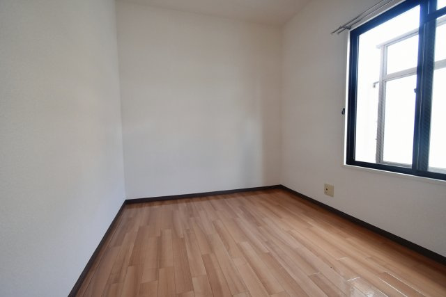 グリーンビュー1号館の洋室