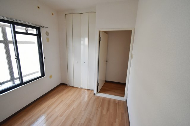 グリーンビュー1号館の洋室