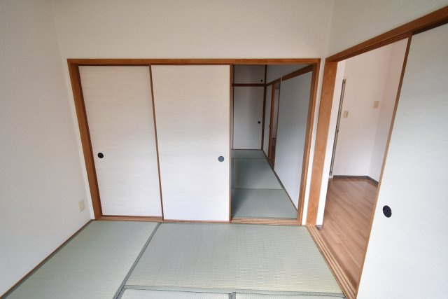 グリーンビュー1号館の和室