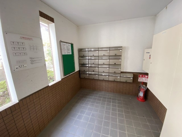 グリーンビュー1号館のロビー