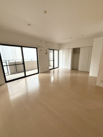 アプローズ薬院デュオイーストの居間・リビング