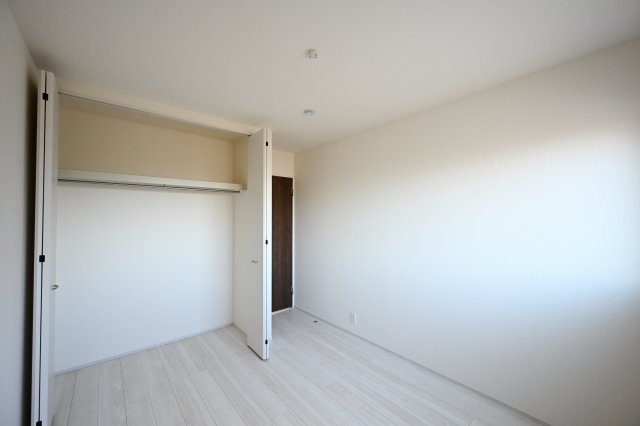 【収納】 | 太田第14下田島町 一建設 3号棟 | 各居室にはしっかりとした容量のスペースを確保しているので、お部屋は美しい空間を保てますね♪