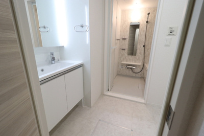 【洗面所】 | PREMILIFE日岡 | 205　洗面所