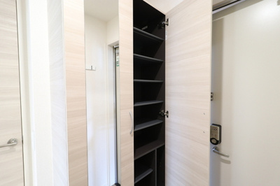 【その他】 | PREMILIFE日岡 | 205　シューズボックス