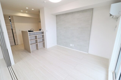 【居間・リビング】 | PREMILIFE日岡 | 205　LDK