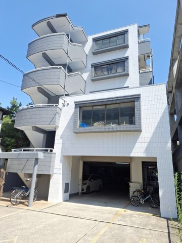 LakiaApartment夙川の外観