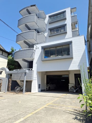 LakiaApartment夙川の外観