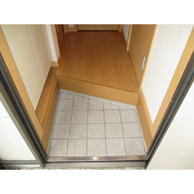 【玄関】 | シーズン・シティ | 玄関