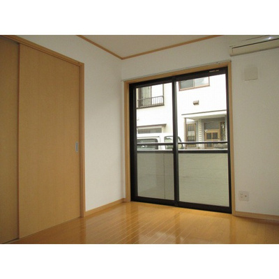 【居間・リビング】 | シーズン・シティ | 洋室②