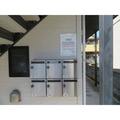 【エントランス】 | シーズン・シティ | メールボックス