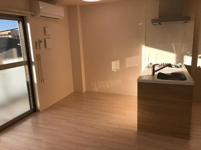 Ｃｒｅｃｉａの内装|ＬＤＫ