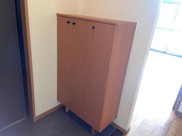 ロイヤルパインズＢ棟の収納|下駄箱
